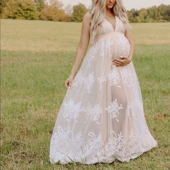 beautiful maternity shoot dress - Picture 2 of 6